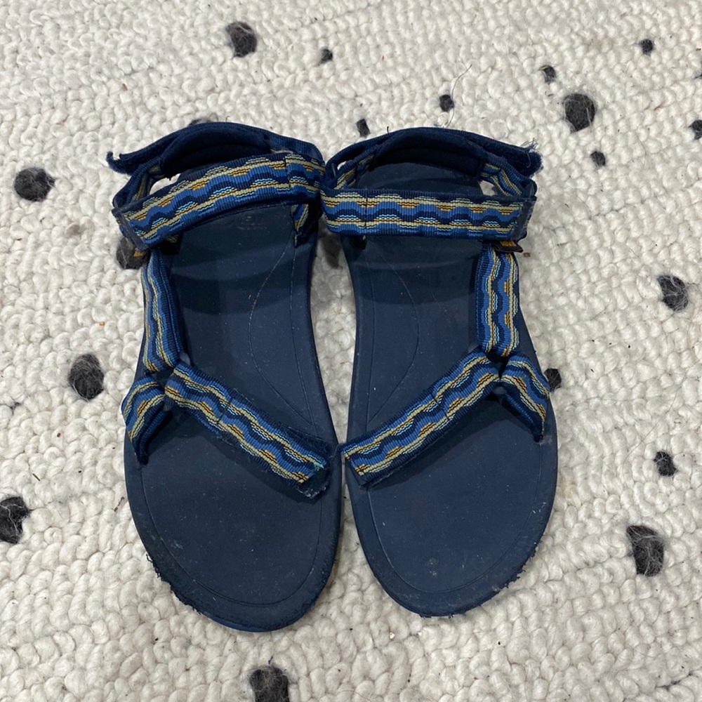 TEVA blue sandals size 7